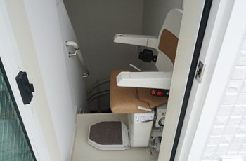 屋内 曲がり階段 設置事例 神奈川県川崎市/K邸