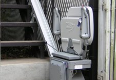 屋外 まっすぐ階段 設置事例 東京都練馬区/S邸