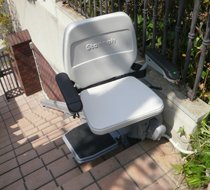 大阪府吹田市/K邸 <p>屋外まっすぐ階段</p>の事例